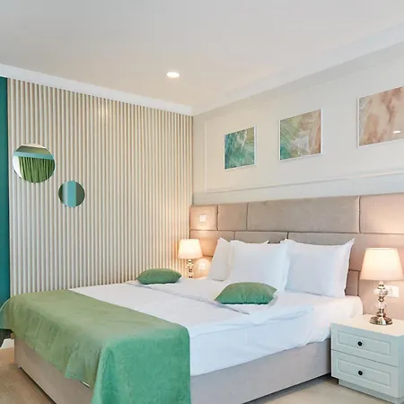 Azaleea Mamaia Nord Hotel 3*