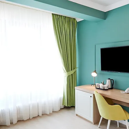 Hotel Azaleea Mamaia Nord 3*